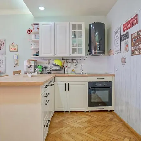 Casa Colonelului, In Centrul Brasovului Apartment *